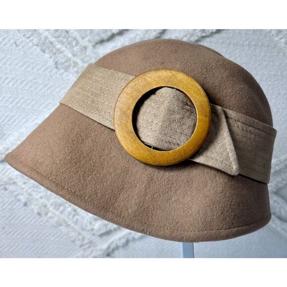 DeLux Cloche 100% Wool Womens Hat Quiet Luxury Old Money Vintage 1920s Style - Picture 1 of 7